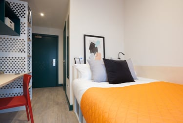 Bronze Plus En Suite - Image 1
